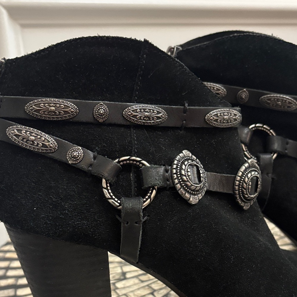 Reba Black Heeled Boots with Decorative Straps- GUC - Picture 3 of 11